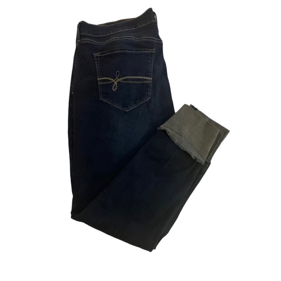 Denizen from Levi's Pants - Denizen From Levi's High-Rise Dark Jegging Crop Jeans